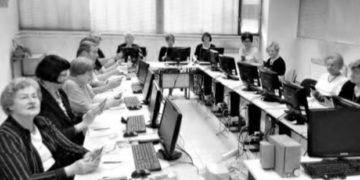 CjeloŽivotno uČenje kako „naučiti” mobitel