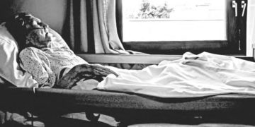 Tko čuva moju staru majku?