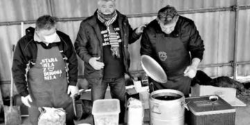 Dugo selo: nesebična pomoć za stradale