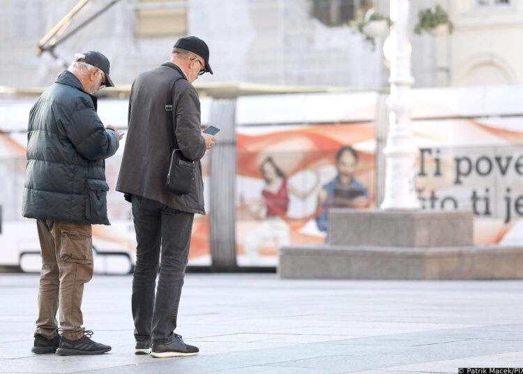 Ugledni profesori za ukidanje II. stupa