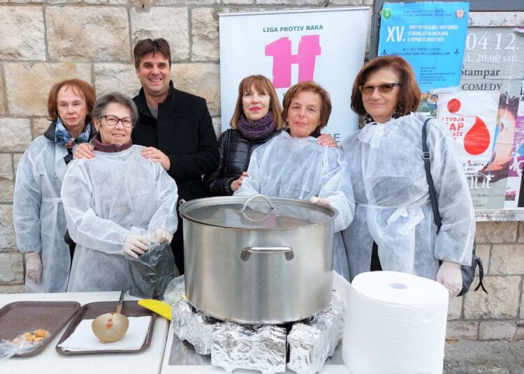 SUH-ovci humanitarci