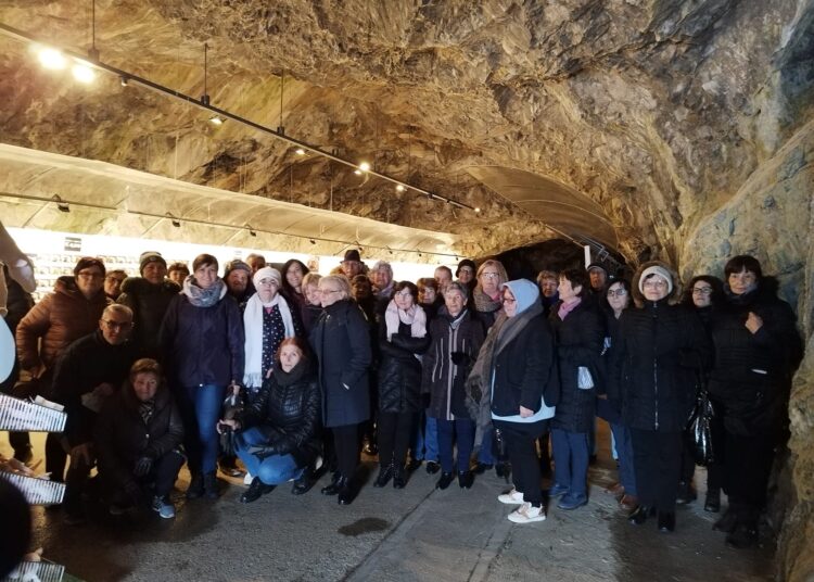 Zabava u zimskom prenoćištu