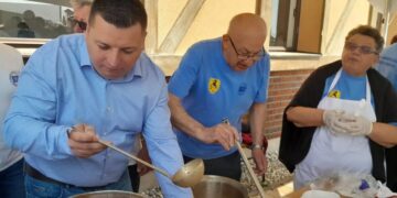 Načelnik dijelio grah sa SUH-ovcima