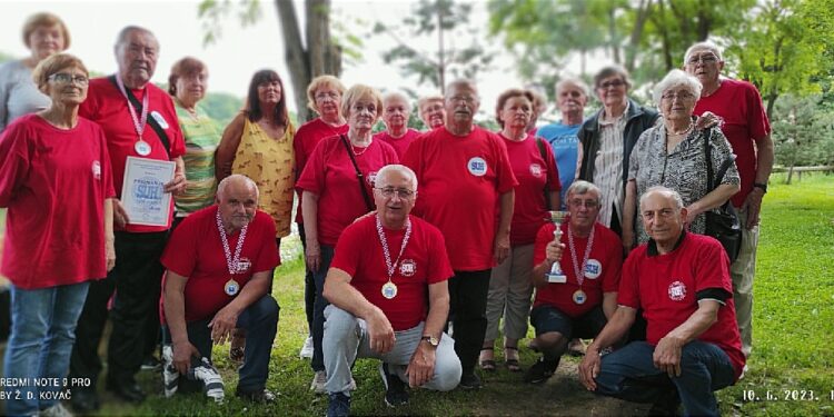 Svakome po neka medalja