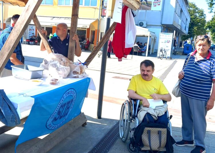 Palačinke i grah za Karla