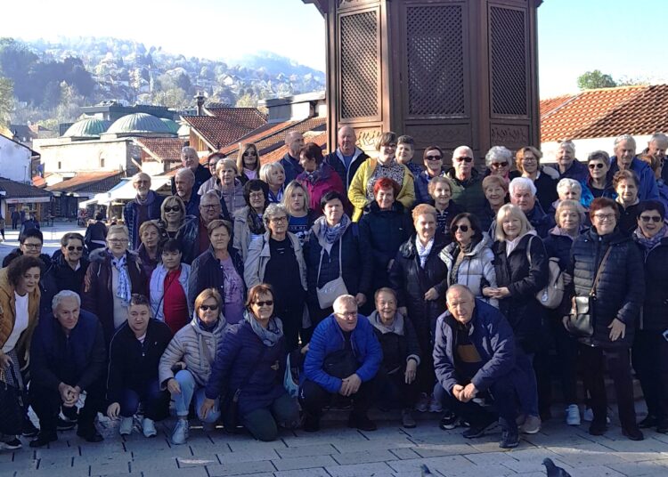 Čak 100 članova u Sarajevu