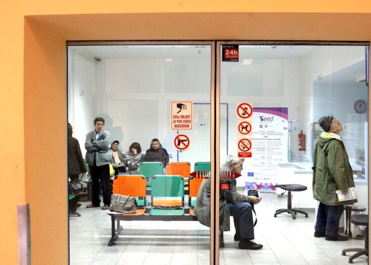 Halo doktore u 11 navečer