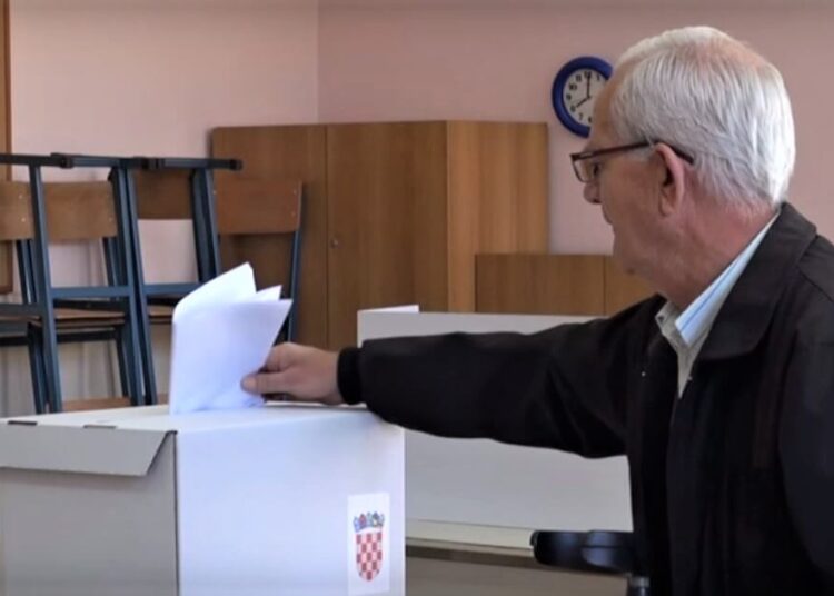 Zbrka na umirovljeničkom golu