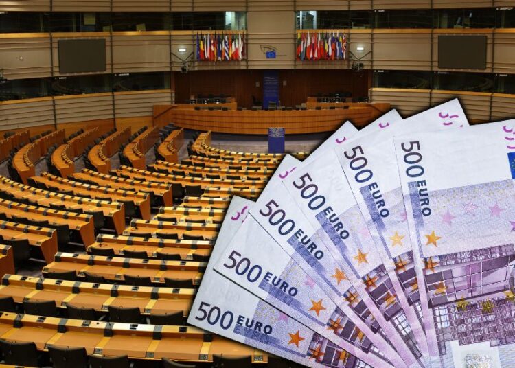 UVODNA RIJEČ: Lov na 10.000 eura plaće