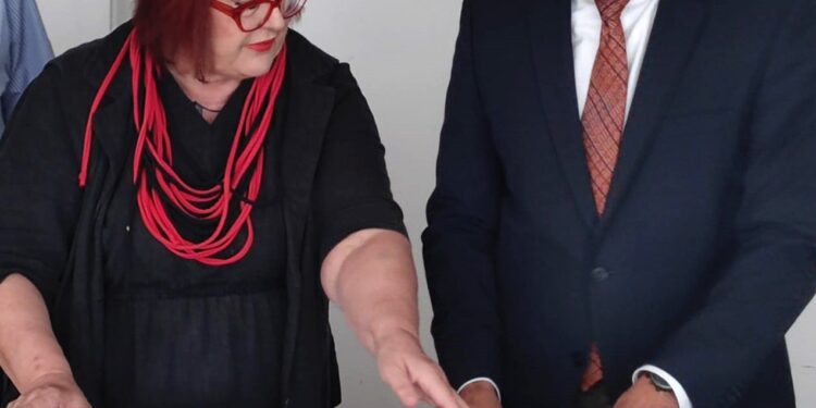 Uručena peticija “Veće mirovine odmah!” ministru Piletiću