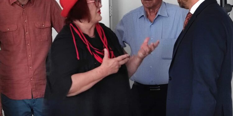 Uručena peticija “Veće mirovine odmah!” ministru Piletiću