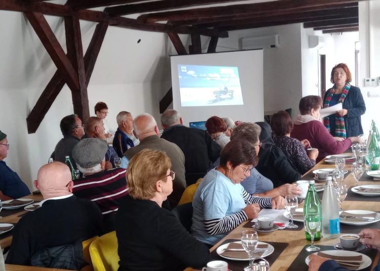 SIKIREVCI: Interes o inkluzivnom dodatku