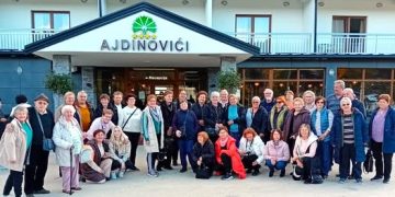 Obilazak džamije i crkve