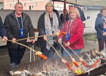 Ukusne kobasice i policijska edukacija