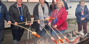 Ukusne kobasice i policijska edukacija