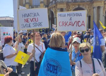 Ne želimo čestitke, vratite nam dostojanstvo!
